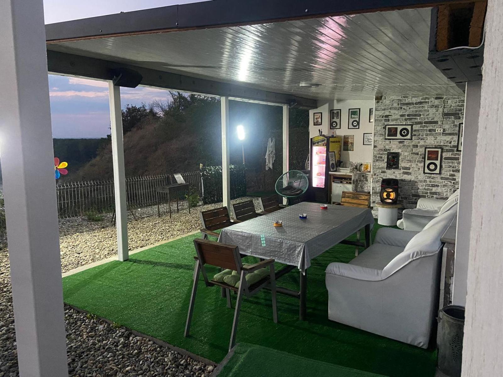 הוילה Basarabi Cabana De La Dunare מראה חיצוני תמונה